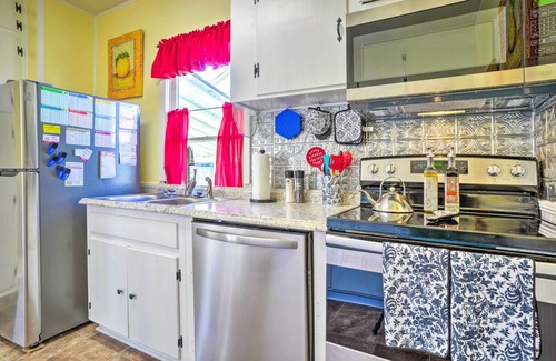 Corinth Casa | Cozy Corinth Escape ~ Half-Mi to Shop & Dine!