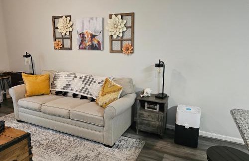 Wilmington Casa | Cozy Corner - Family Beach Vacation Condo
