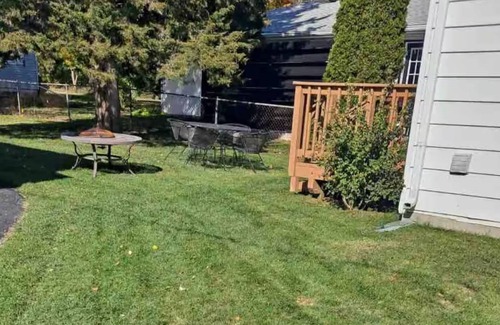 Lake Geneva Casa | Cozy Corner House – Stay for 7