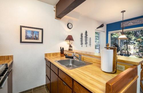 Bear Valley Apartamento | Cozy Corner Tamarack Condo 19