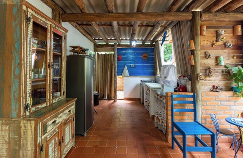 Chapada dos Guimaraes Cabaña | Cozy cottage with woodland and fire pit in Chapada dos Guimarães