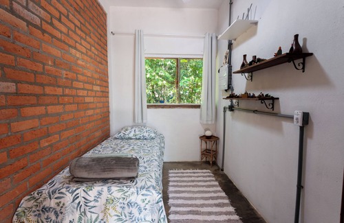 Chapada dos Guimaraes Cabaña | Cozy cottage with woodland and fire pit in Chapada dos Guimarães