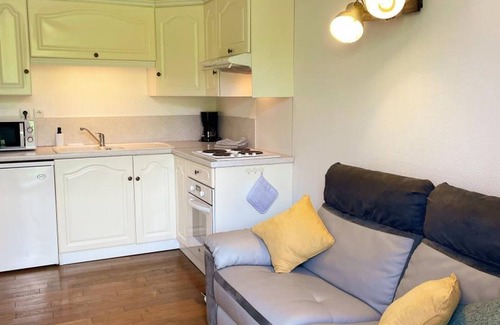 Saint-Claude-de-Diray Cabaña | Casa acogedora con terraza privada, aparcamiento y WiFi