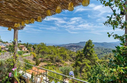 Corbera De Llobregat Casa | Acogedor casita 25 km de barcelona con maravilla vistas montaña y barcelona