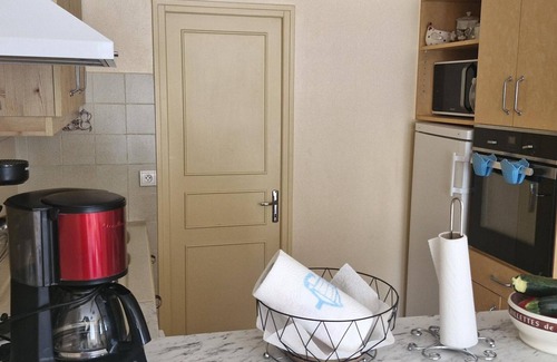 La Tour-Saint-Gelin Cabaña | Gîte tout inclus, calme, WiFi, proche de Richelieu, terrasse, BBQ, parking, animaux acceptés.