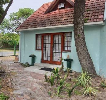 Bloubergstrand Apartamento | Cozy Cottage +/- 500m from the beach