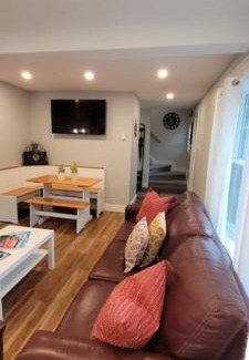 Timberlea Casa | Cozy Cottage Close to the City