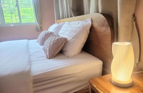 Suan Phueng Casa | Cozy Cottage Farm stay Suanphueng