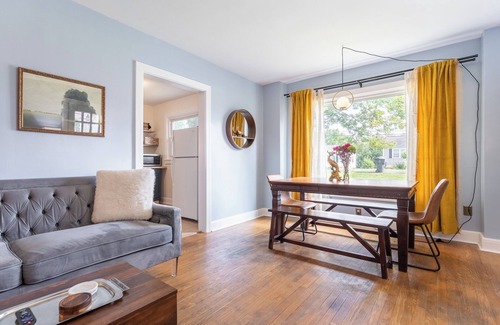 Greenwood Casa | Cozy Cottage | Fenced yard | Fire Pit