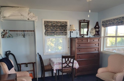 Hyde County Cabaña | Cozy Cottage for 2 with it's own private beach right on the Pamlico sound.
