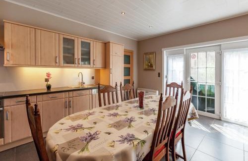 Le Bizet Casa | Cozy Cottage for 8 Guests