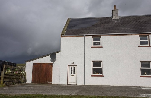Nerabus Cabaña | Acogedora casa de campo en Escocia pintoresca