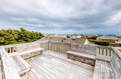 Kitty Hawk Casa | Cozy Cottage in Kitty Hawk