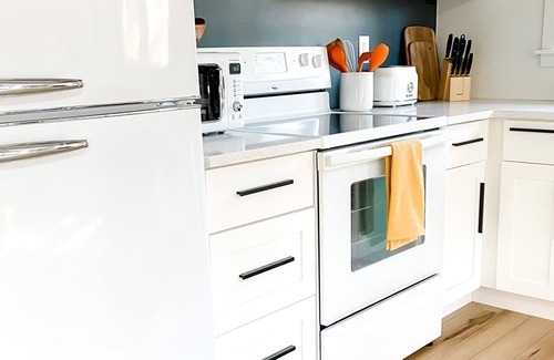 Locust Lake Village Cabaña | Cozy Cottage in Locust Lake w/ Seasonal Lake Views