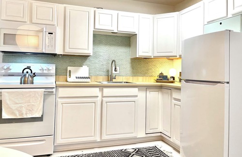 Orlando Cabaña | Cozy Cottage in Orlando's Garden District