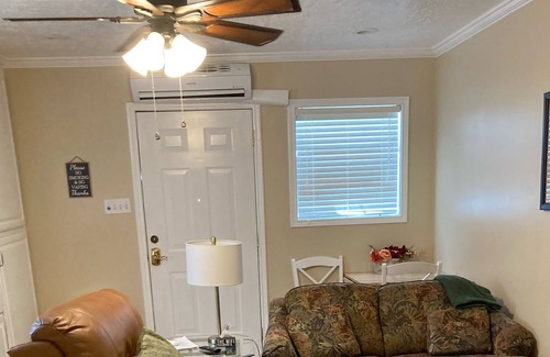 Prien Cabaña | Cozy Cottage in Safe Neighborhood
