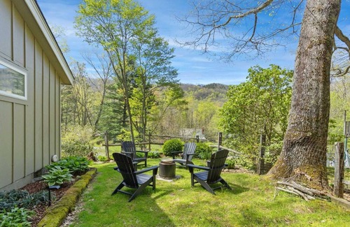Banner Elk Cabaña | Cozy Cottage in the Heart of Blue Ridge Mountains