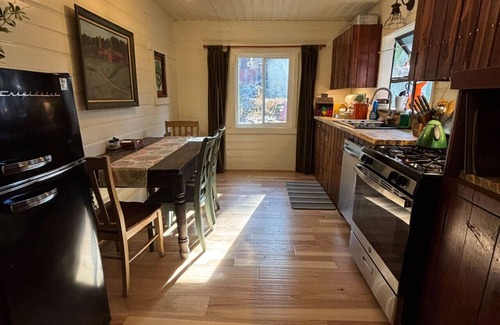 Wrightwood Apartamento | Cozy Cottage|Swing Set/Fenced Yard/Pet friendly