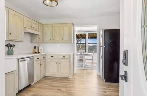Weatherford Casa | Cozy Cottage just 15 Mins North of Downtown Weatherford!