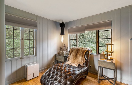Asheville Cabaña | Cozy cottage minutes from downtown Asheville with a countryside feel
