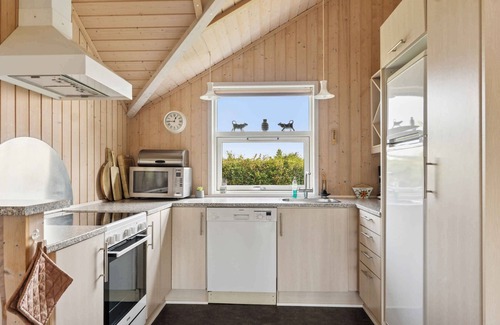 Kramnitse Casa | Cozy cottage near beach with fenced garden
