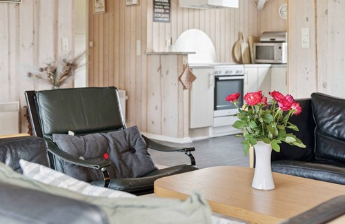 Kramnitse Casa | Cozy cottage near beach with fenced garden