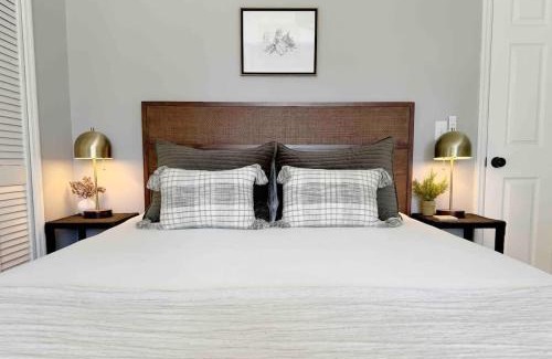 Whitemarsh Island Casa | Cozy Cottage Near Beach & Downtown Dog Friendly