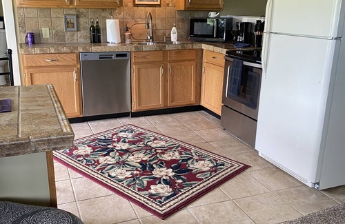 Livingston Cabaña | Cozy cottage nestled in Paradise Valley surrounded by mountain views!