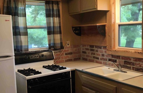 Evart Casa | Cozy Cottage of Lake Lure