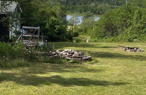 Marion Bridge Casa | Cozy cottage on the Mira River
