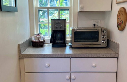 Provincetown Cabaña | Cozy Cottage on Central