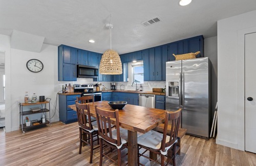 Oatmeal Casa | Cozy Cottage on Flat Creek - 5 min from Flat Creek Winery!