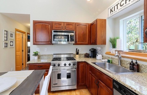 Fontana-on-Geneva Lake Cabaña | Cozy Cottage on Stearns