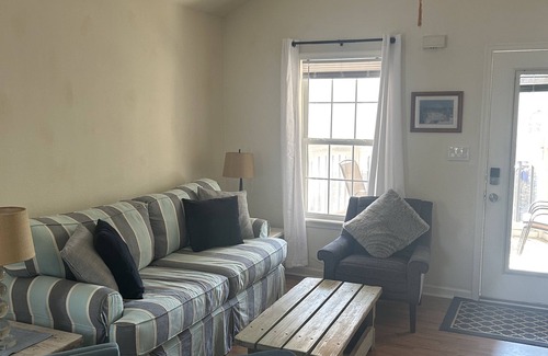 Bethany Beach Casa | Cozy cottage on the canal in Bethany Beach