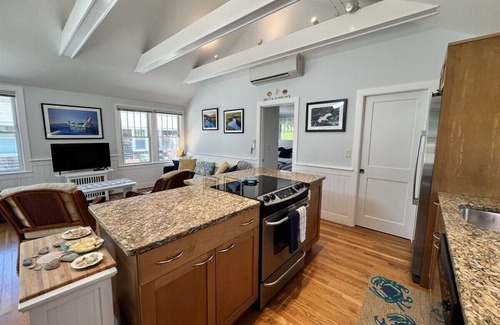 Orleans Casa | Cozy Cottage Overlooking | 1 Bed, 1 Bath