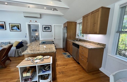Orleans Casa | Cozy Cottage Overlooking | 1 Bed, 1 Bath