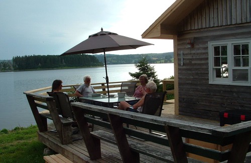 Guysborough County Cabina | Cozy cottage right on the water
