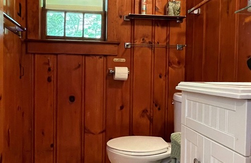 Eastham Cabaña | Cozy Cottage