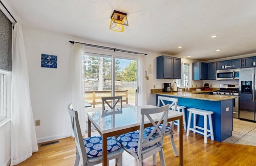 Yarmouth Port Casa | Cozy cottage w/ game room & yard: close to beaches & entertainment
