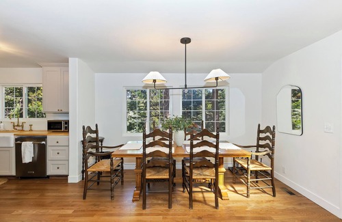 Lake Arrowhead Cabaña | Cozy Cottage w/ Lake Access near Village in Lake Arrowhead