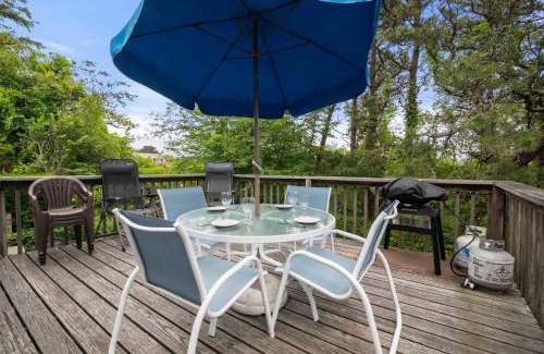 East Orleans Casa | Cozy Cottage Walk to Nauset Beach