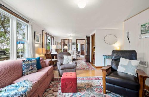 East Orleans Casa | Cozy Cottage Walk to Nauset Beach