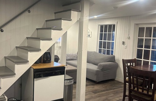 Harbourville Cabaña | Cozy cottage with a hot tub on the bay of fundy