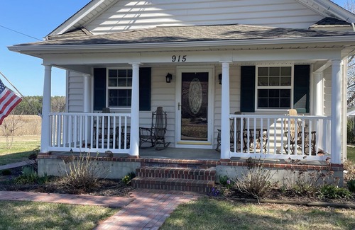 Cambridge Cabaña | Cozy Cottage with Private Dock- Chesapeake Bay/ Cambridge (Pet-Friendly)
