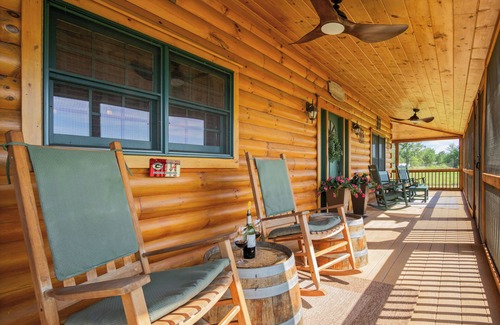Ludowici Cabina | Cozy Country Cabin near Savannah, GeorgianThe Perfect Staycation