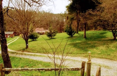 Kodak Cabina | Cozy Country Cabin NUEVO: ¡Bañera de hidromasaje y ducha al aire libre! (sin gastos de limpieza adicionales)