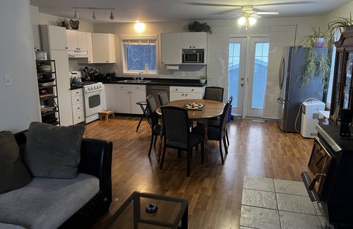 Nipawin Casa | Cozy Country Living