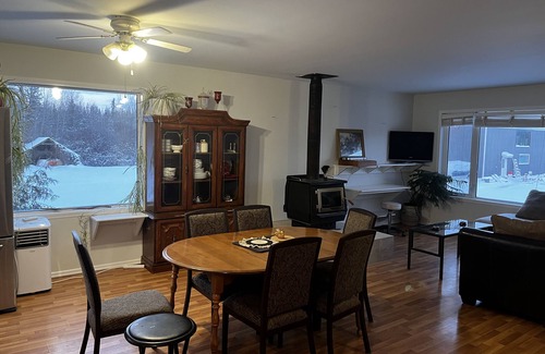 Nipawin Casa | Cozy Country Living