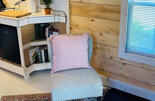 Amesbury Cabaña | Cozy country tiny house