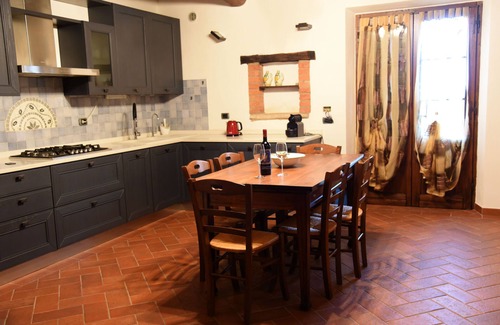 Ponte di Gabbiano Casa | Cozy country villa nestled in the hills of Crete Senesi
